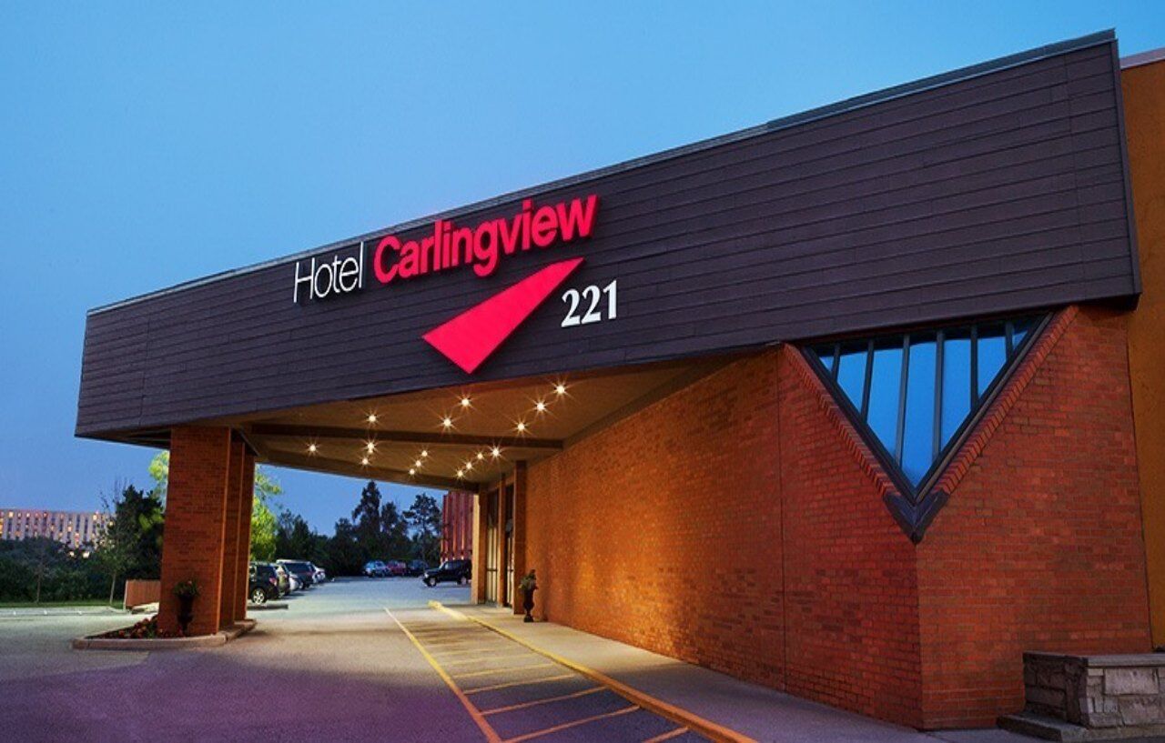 Hotel Carlingview Toronto Airport Миссиссага Экстерьер фото